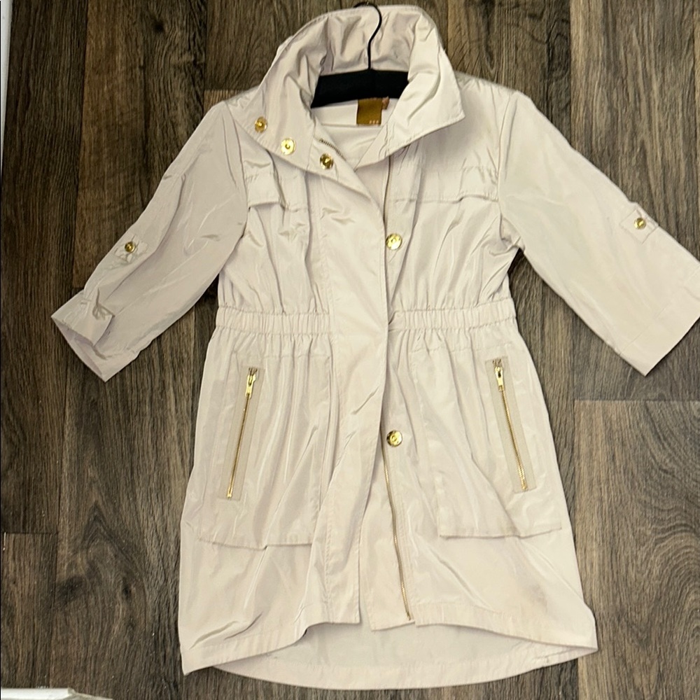 ALI RO | Stylish Beige Jacket with Gold Accents | Size 0